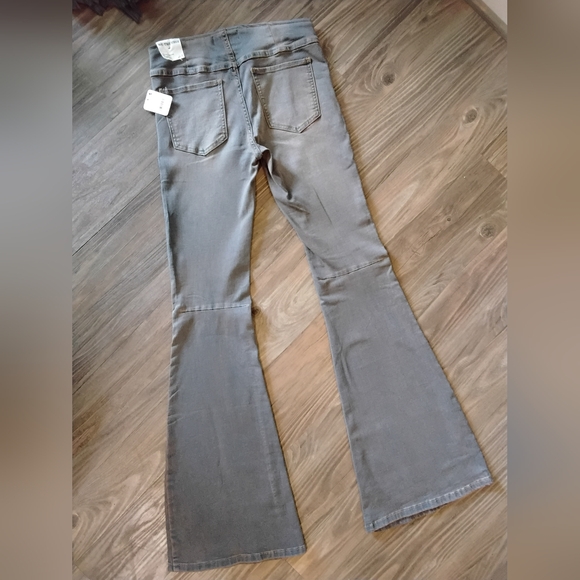 We the Free Penny Pull-On Flare jeans - Picture 9 of 9